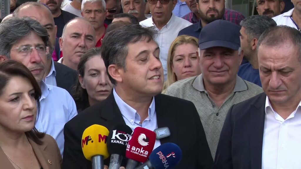 demli-tiryaki-mersin-operasyonunda-gozaltindakilerin-serbest-birakilmasini-istedi-CtfYMNpy